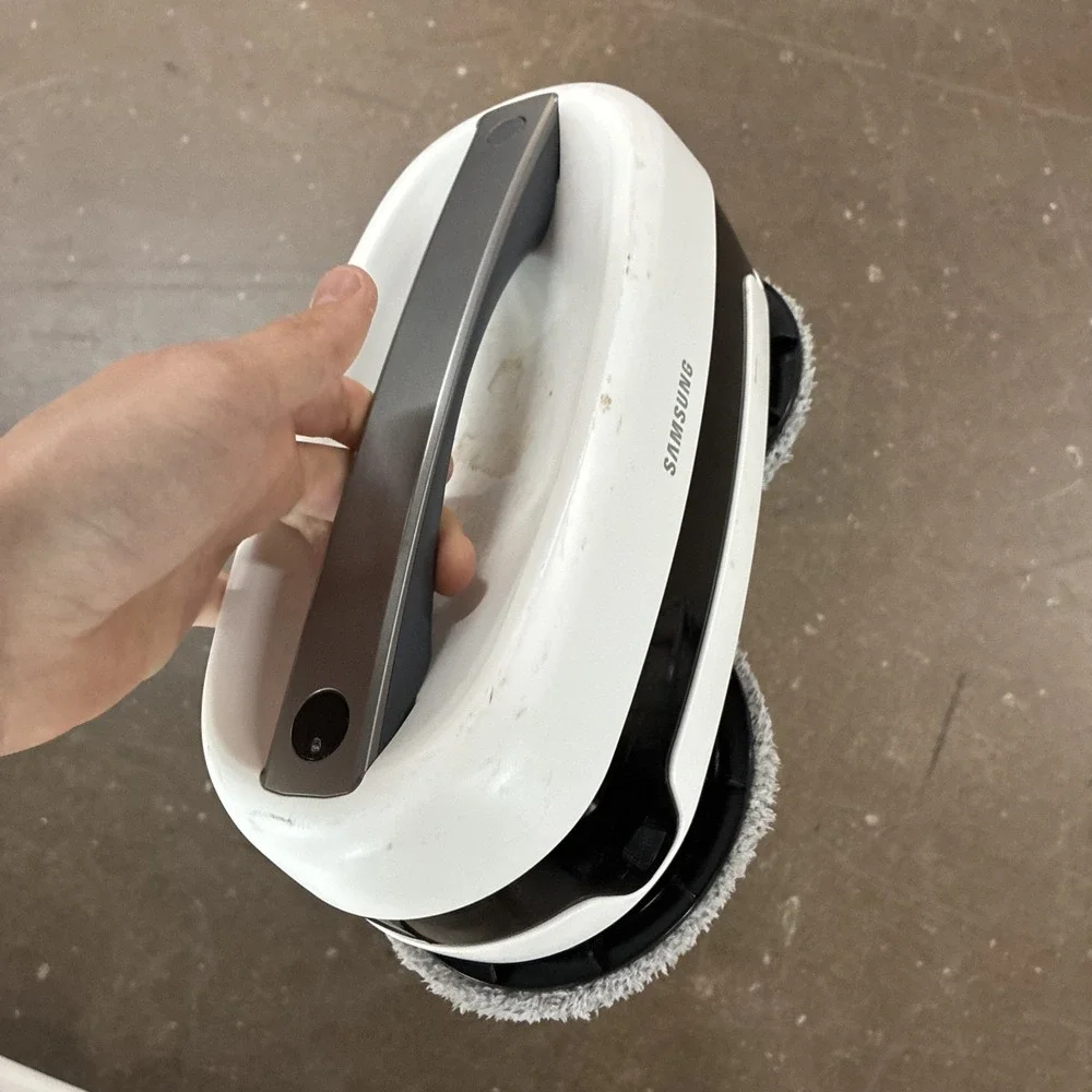 Samsung Jetbot Mop VR20T6001MW iRobot Vacuum / No Remote Or Charger - Untested!